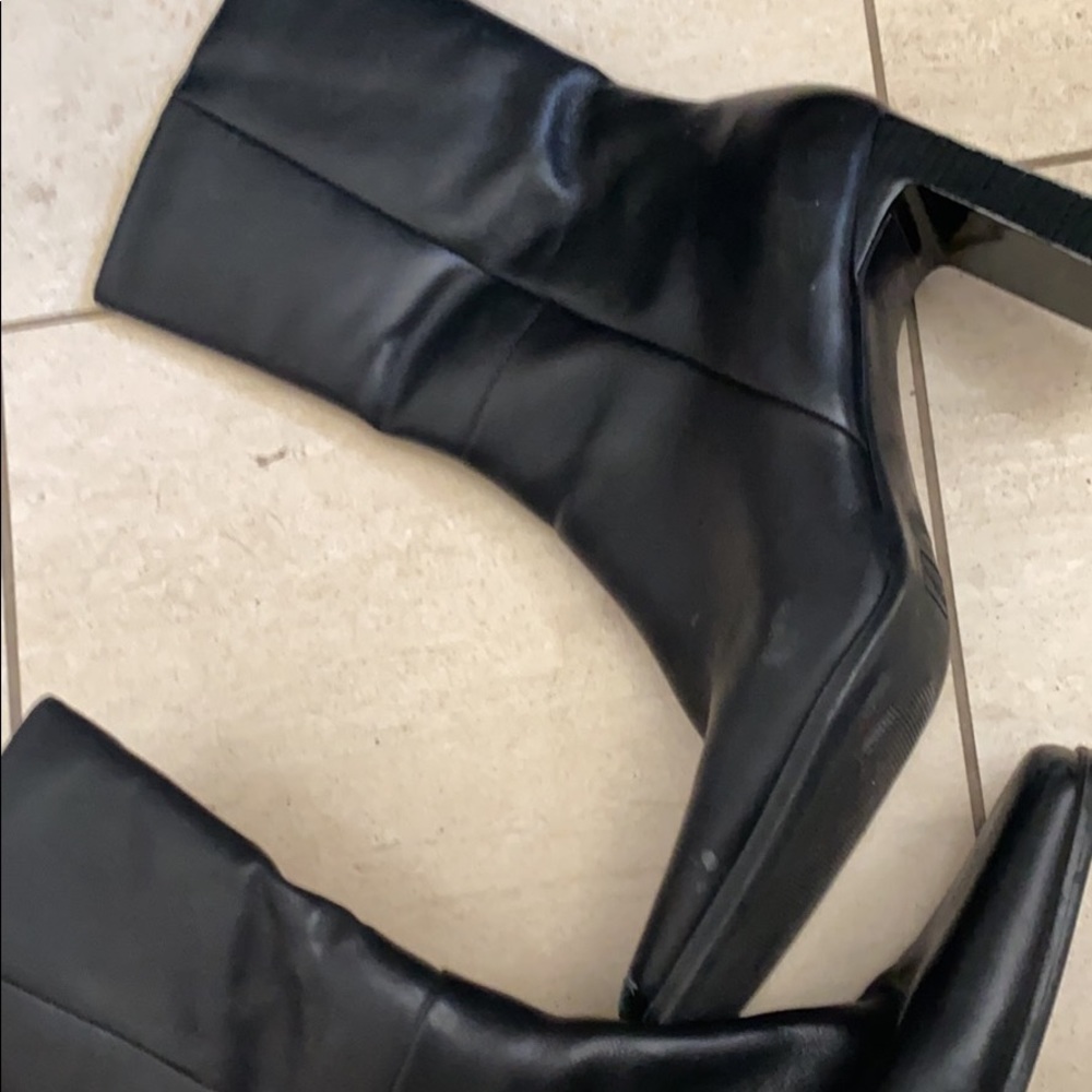 Black 90’s booties square toe